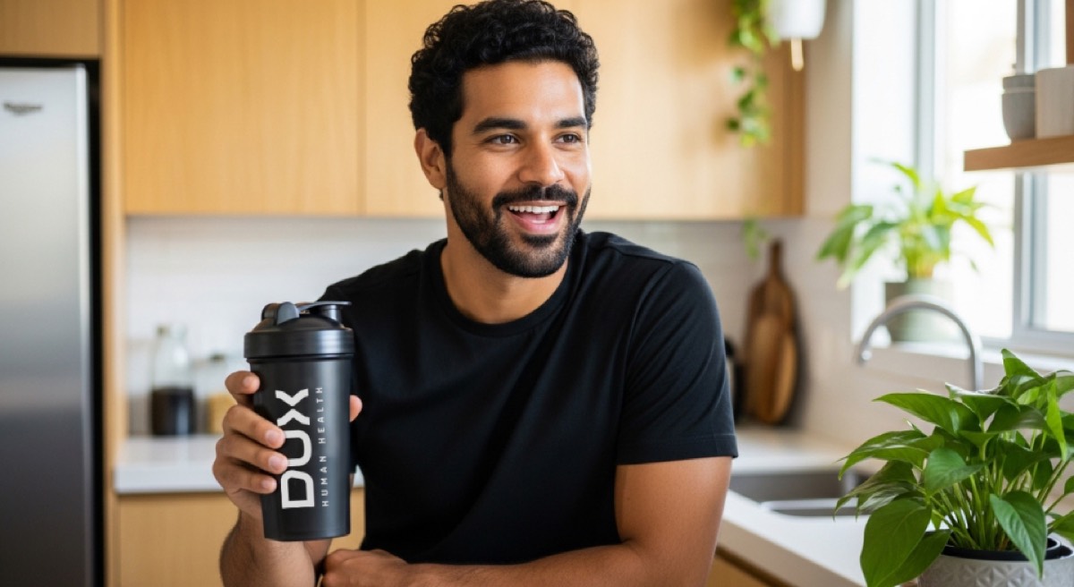 Whey DUX usado em casa — shake proteico pronto no café da manhã